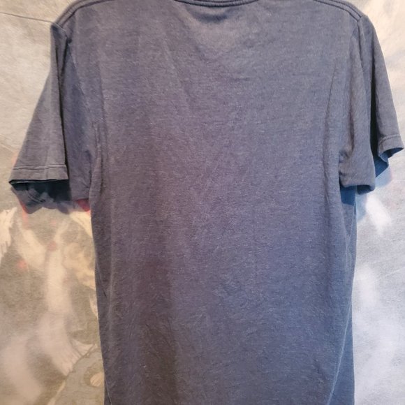 Vintage Minions Villain Con International Illumination T-shirt men's medium - Picture 4 of 4